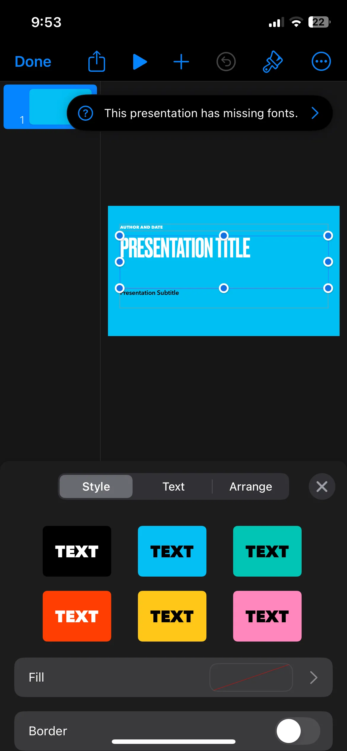 Một slide trình chiếu đang được chỉnh sửa trong ứng dụng Keynote trên iPhone, cho thấy khả năng tạo bài thuyết trình đẹp mắt.
