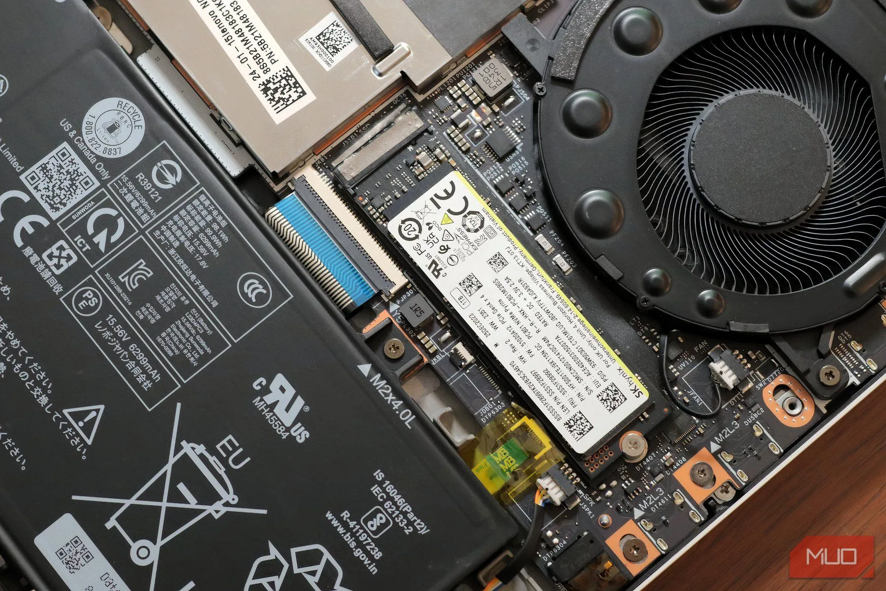 Nâng cao an toàn dữ liệu trên ổ cứng nội bộ Lenovo Legion 7i qua việc phân vùng
