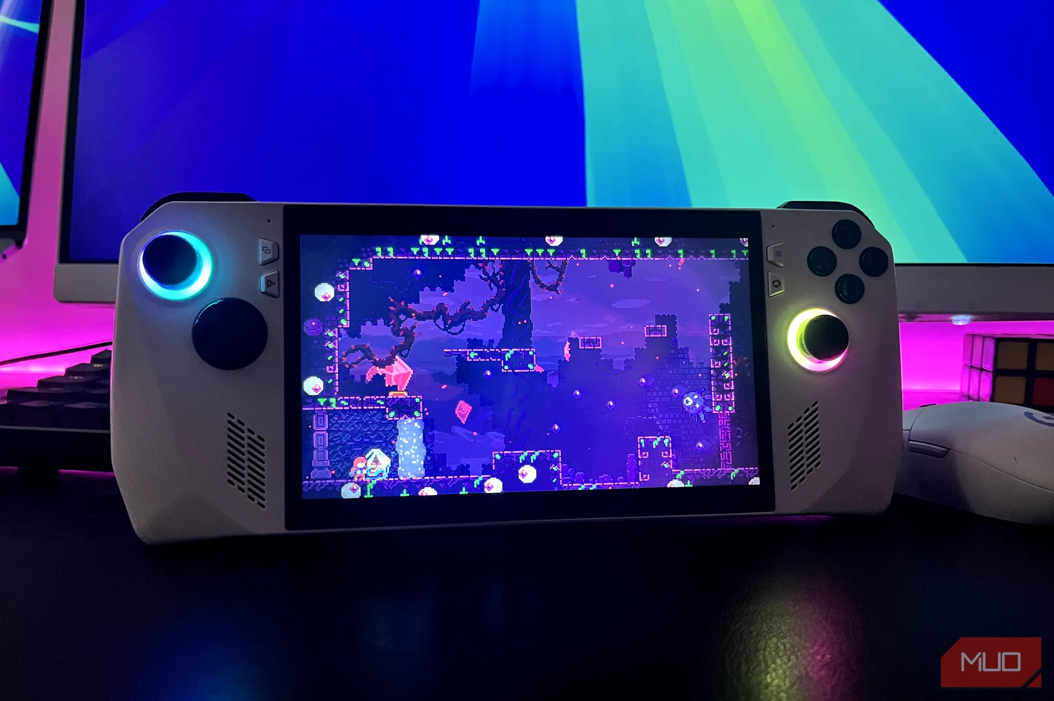 Người dùng trải nghiệm ASUS ROG Ally phiên bản Celeste