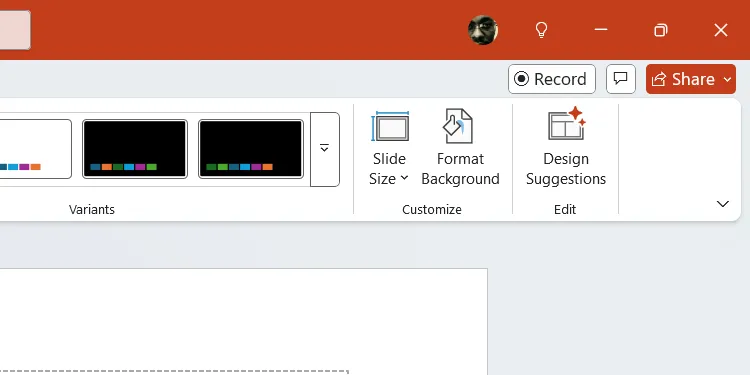 Nút Gợi ý Thiết kế (Design Suggestions) trên thanh công cụ Designer trong PowerPoint.