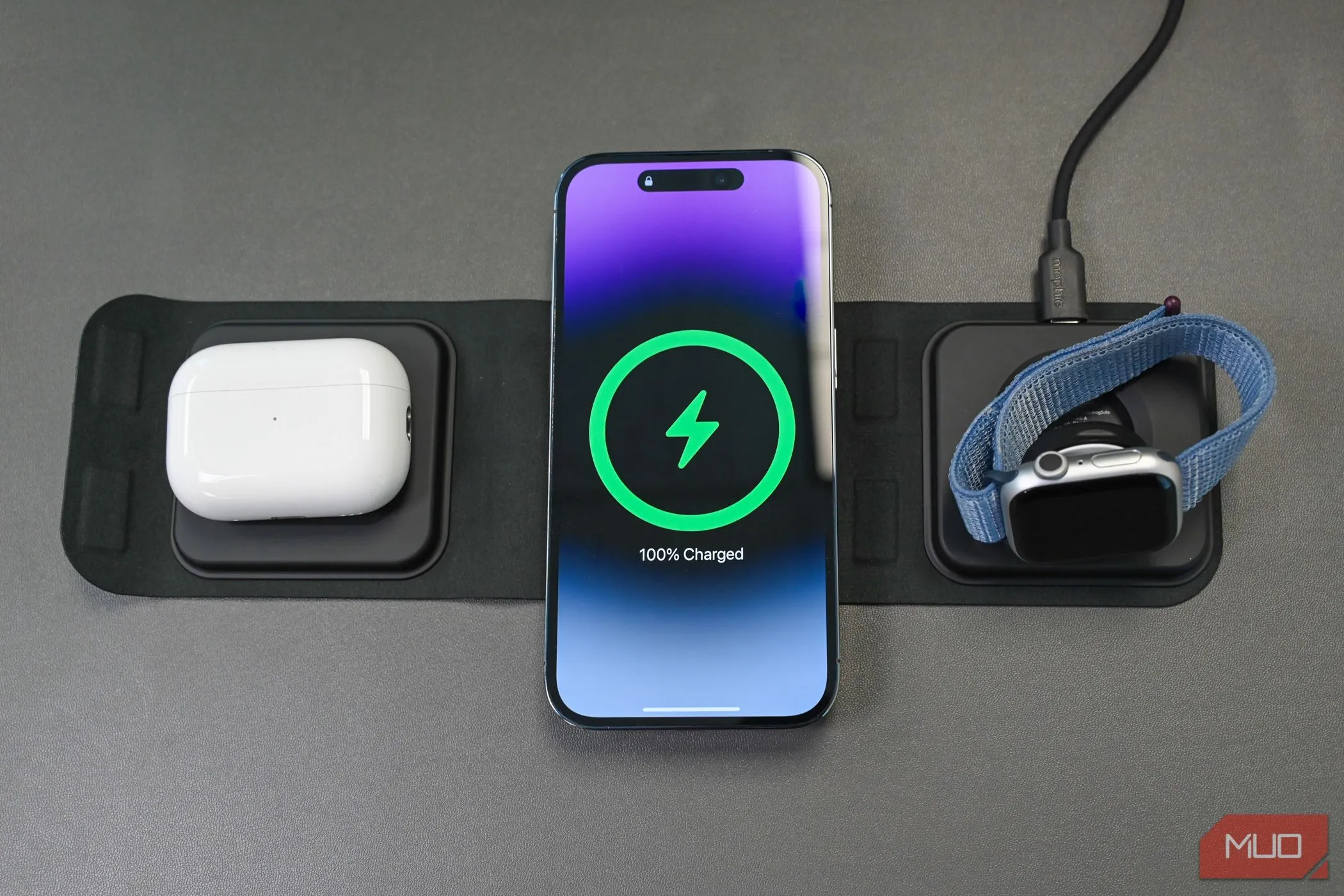 Sạc du lịch Mophie 3 trong 1
