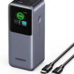 Sạc dự phòng Ugreen Nexode 20000mAh 130W với các cổng sạc và màn hình hiển thị