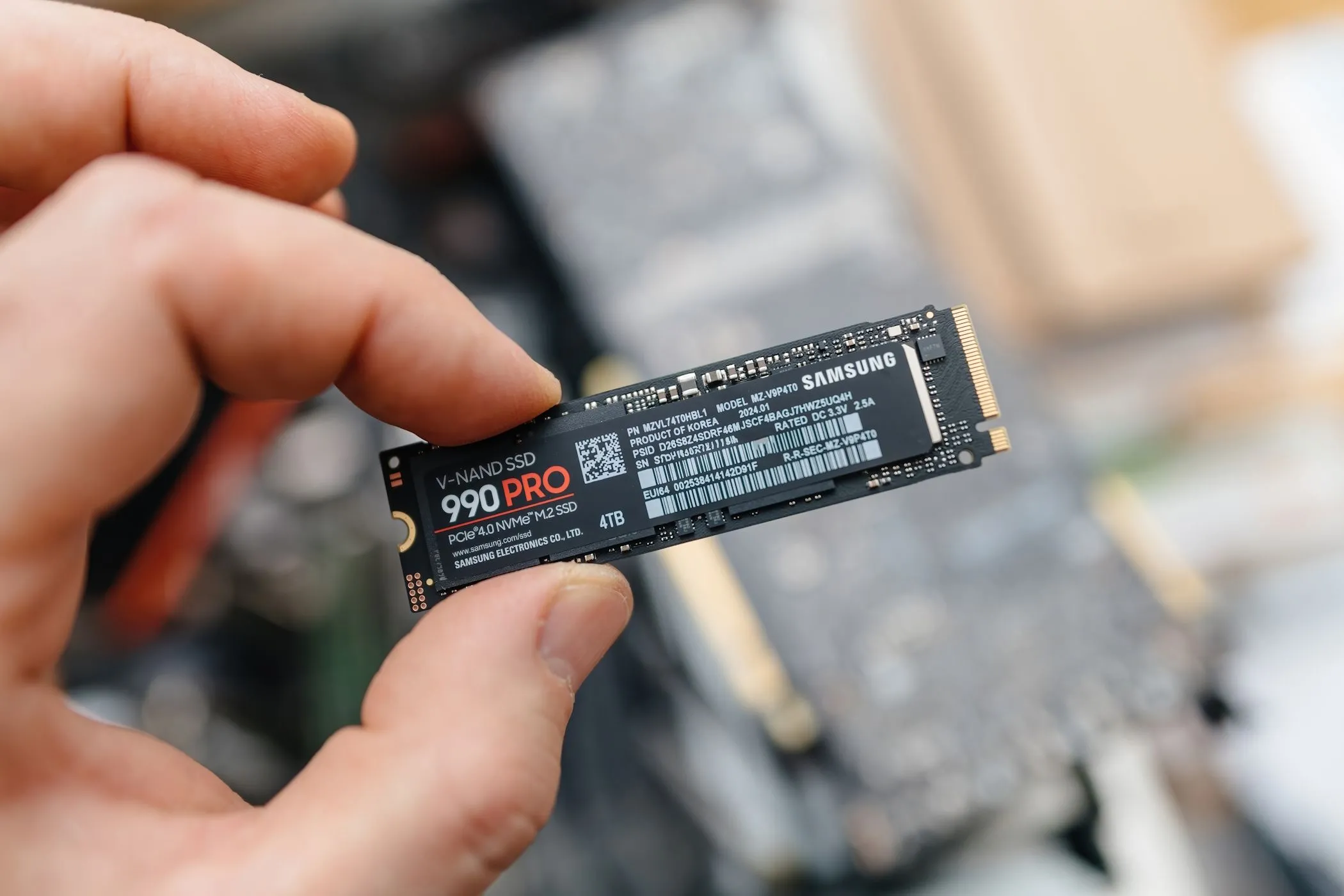 Sao lưu dữ liệu ổ cứng SSD Samsung 990 Pro dễ dàng hơn với phân vùng