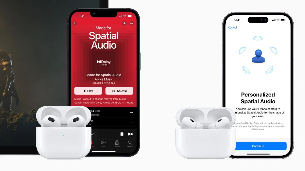 Tai nghe AirPods 3 và AirPods Pro 2 đặt cạnh iPhone 13 và iPhone 14 Pro, minh họa tính năng Âm thanh không gian của Apple Music