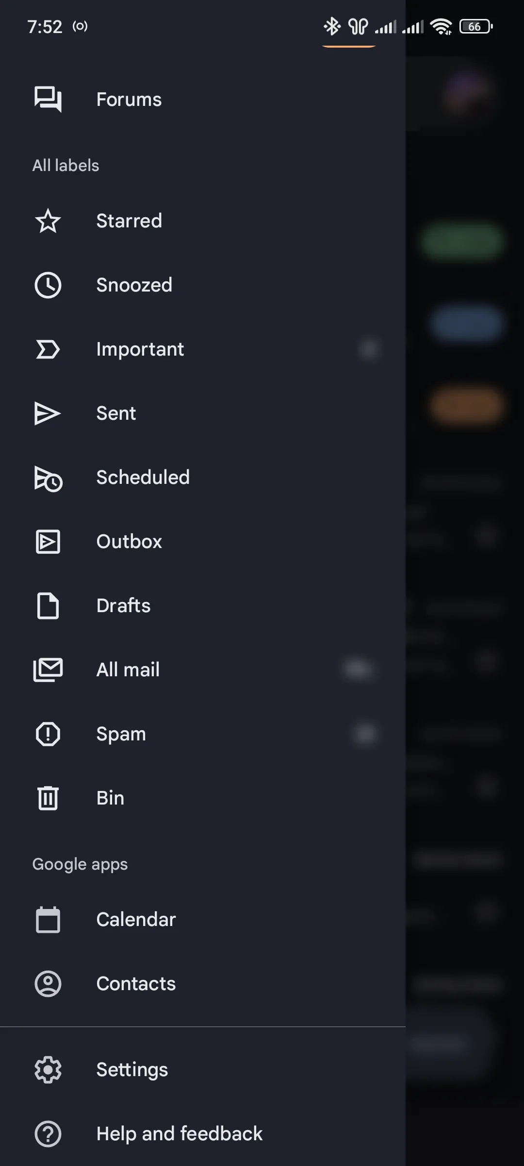 Thanh bên ứng dụng Gmail hiển thị tùy chọn Cài đặt