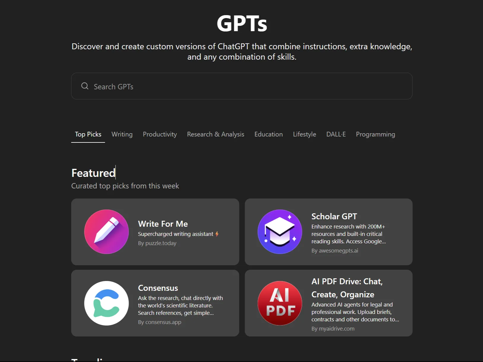 Thẻ Custom GPTs hiển thị các GPT nổi bật trong ứng dụng web ChatGPT