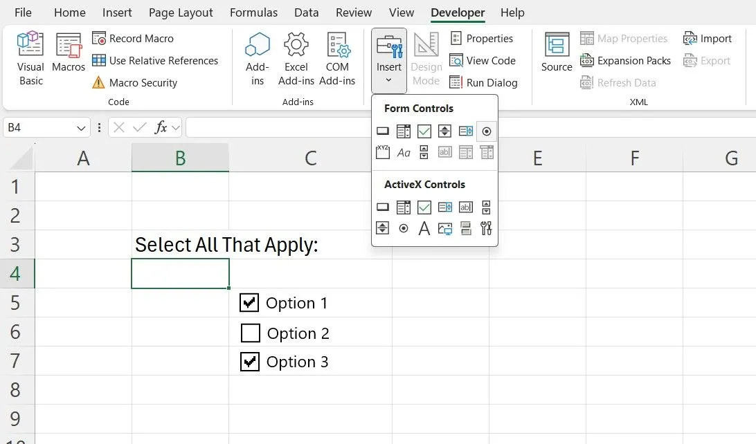 Thẻ Developer trong Excel hiển thị các công cụ Controls, cho phép người dùng thêm hộp kiểm và các yếu tố tương tác khác vào biểu mẫu.