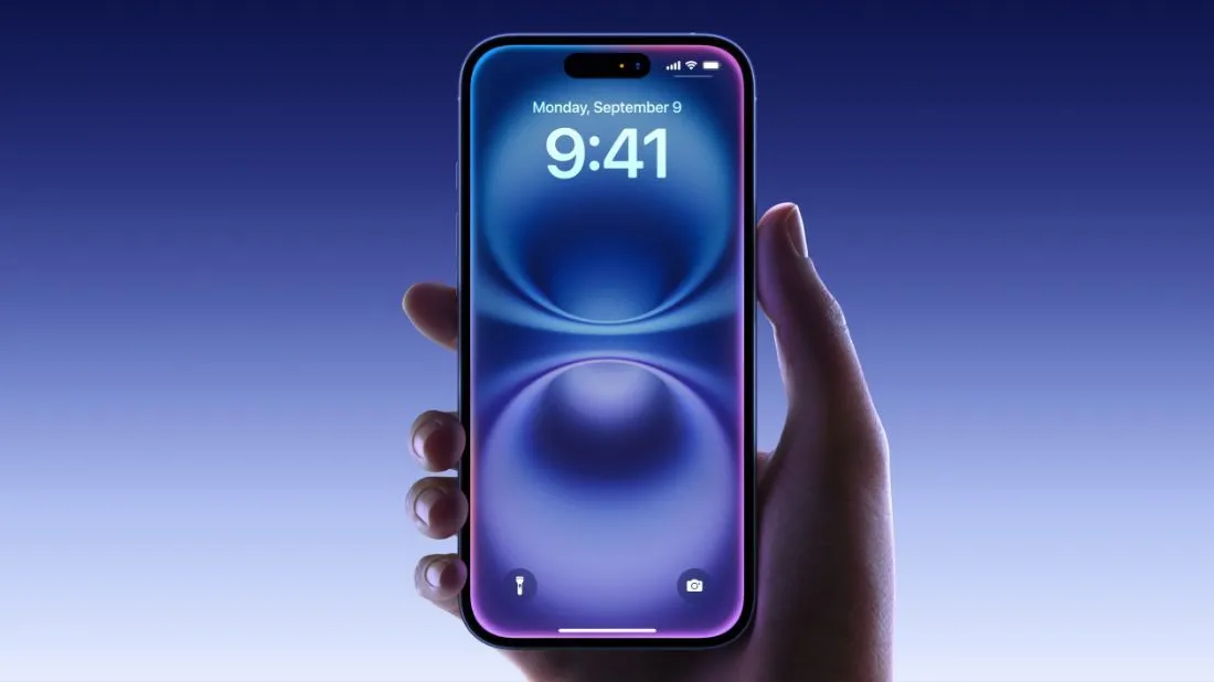 Tính năng Apple Intelligence được kích hoạt trên iPhone 16, biểu thị quá trình hoạt động của AI.