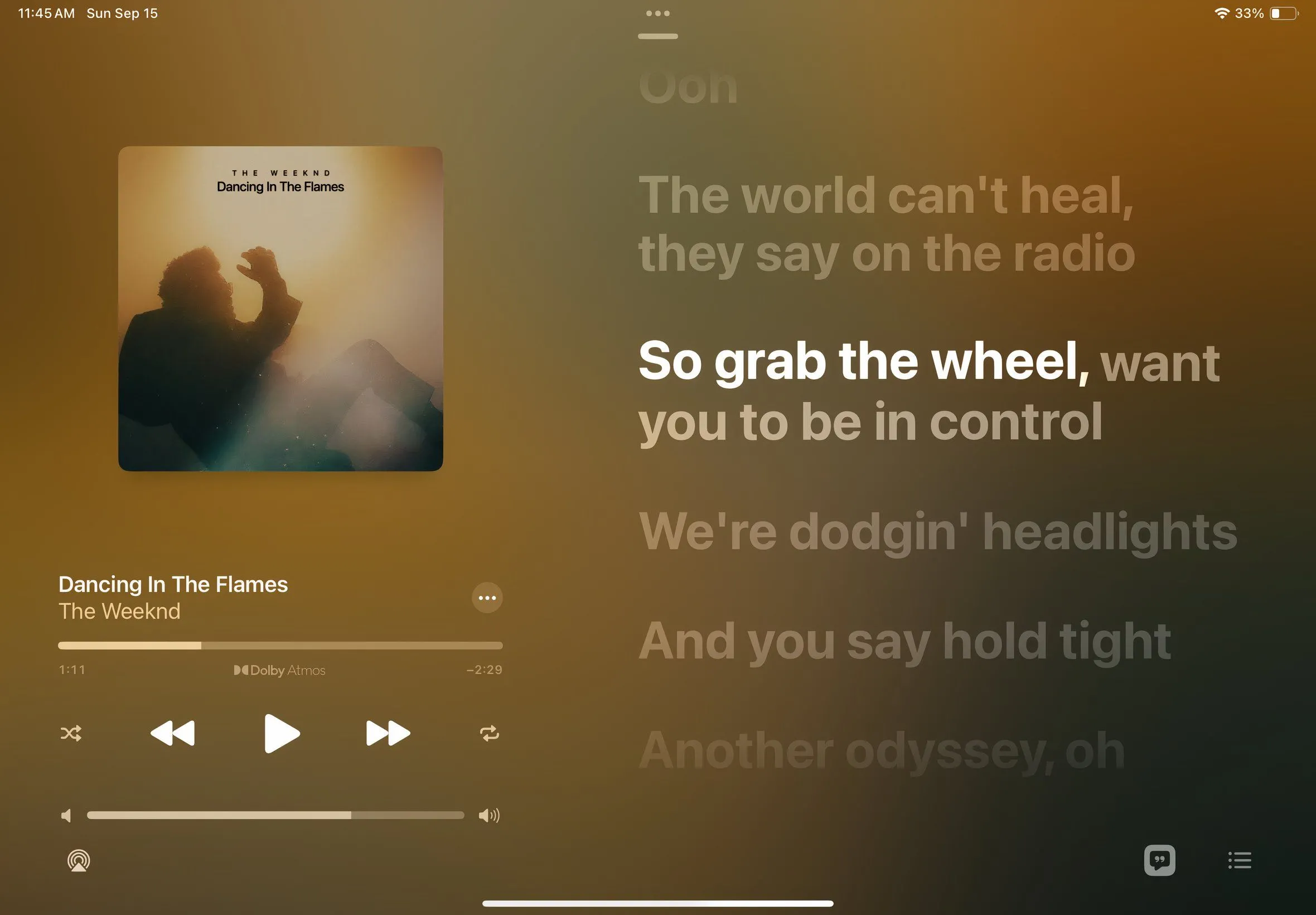 Tính năng Apple Music Sing hiển thị lời bài hát karaoke theo thời gian thực