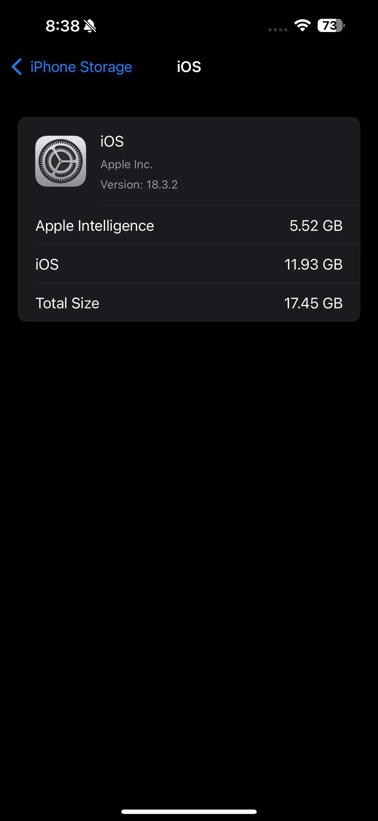 Trang Dung lượng iOS trong ứng dụng Cài đặt iPhone hiển thị mức chiếm dụng của Apple Intelligence