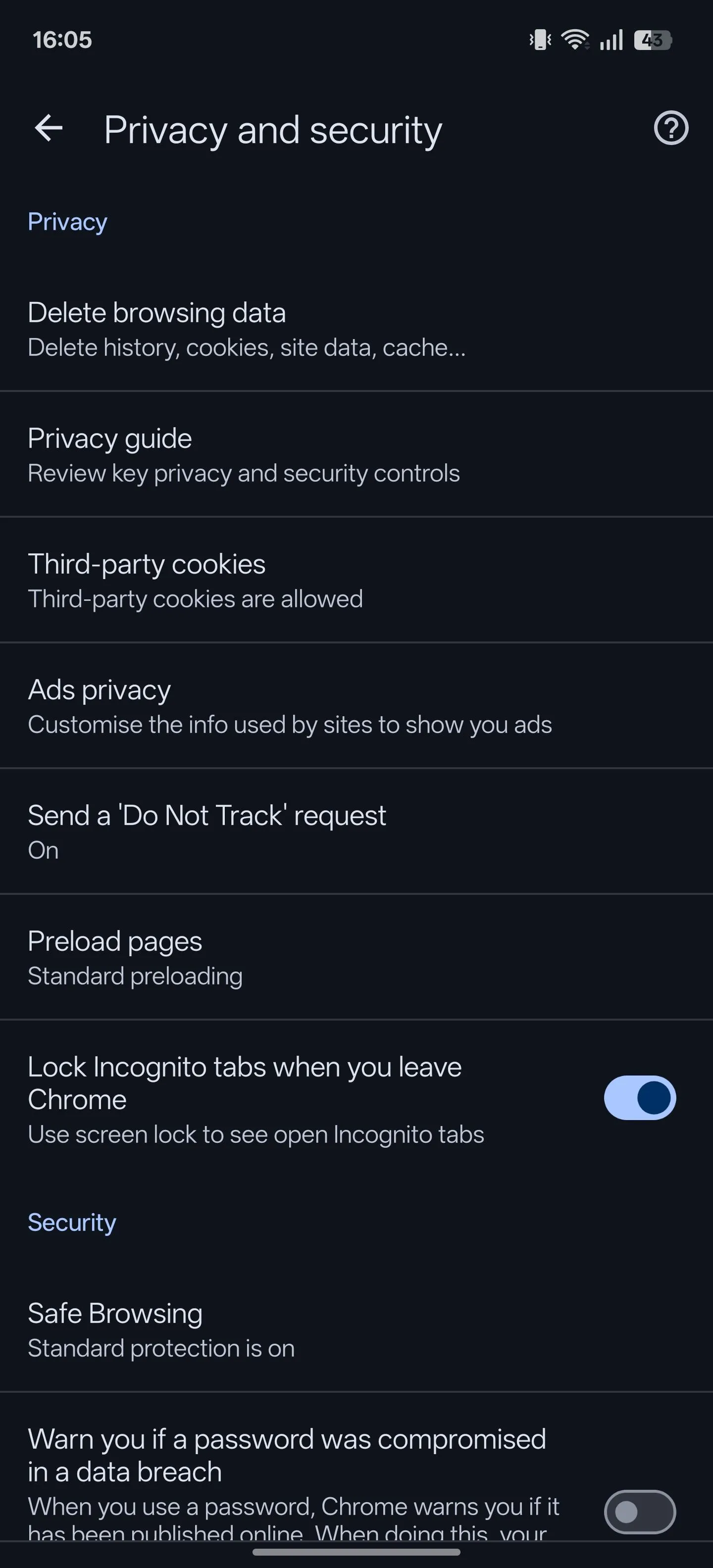 Tùy chọn &quot;Khóa các tab ẩn danh khi bạn rời khỏi Chrome&quot; (Lock Incognito tabs when you leave Chrome) đã được bật trong cài đặt Chrome trên Android.