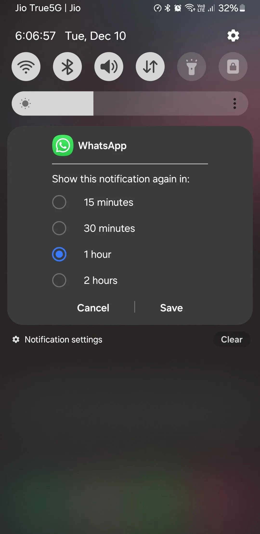 Tùy chọn tạm ẩn (snooze) thông báo trên điện thoại Android, giúp quản lý cảnh báo hiệu quả