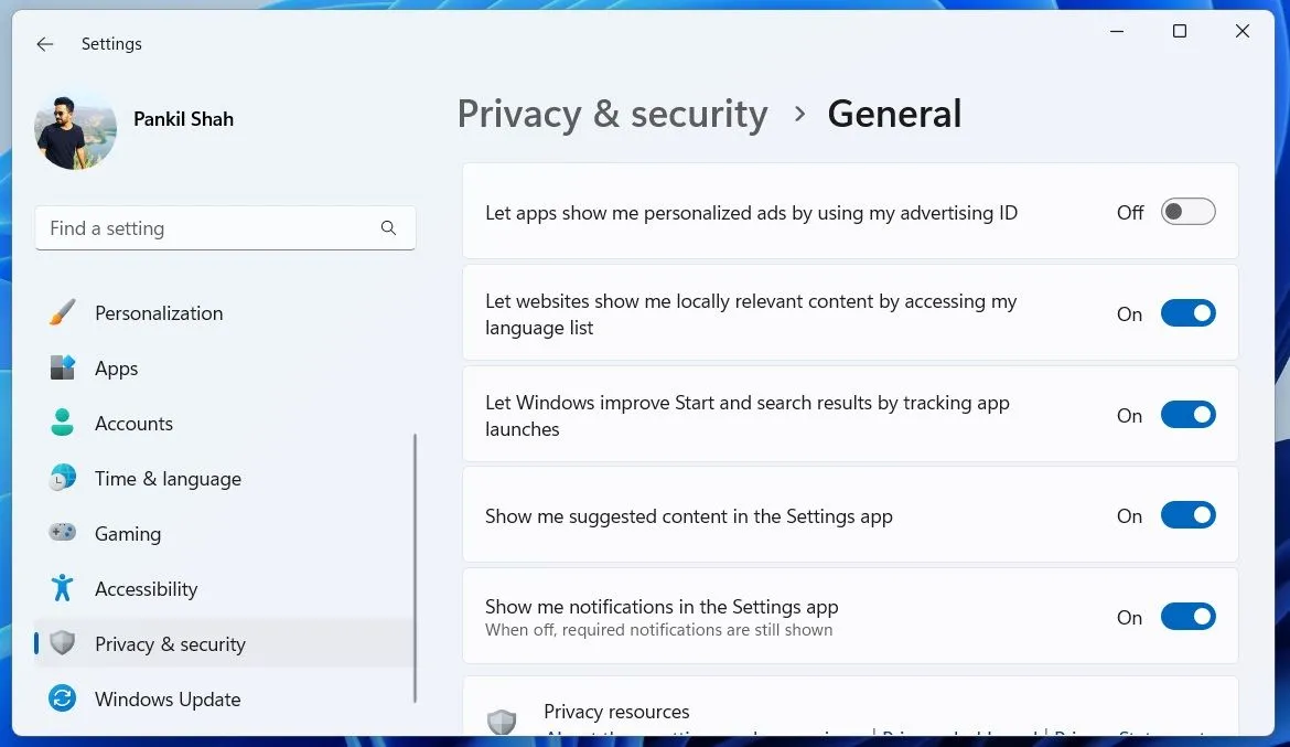 Tùy chọn tắt theo dõi quảng cáo cá nhân hóa trong cài đặt quyền riêng tư Windows 11
