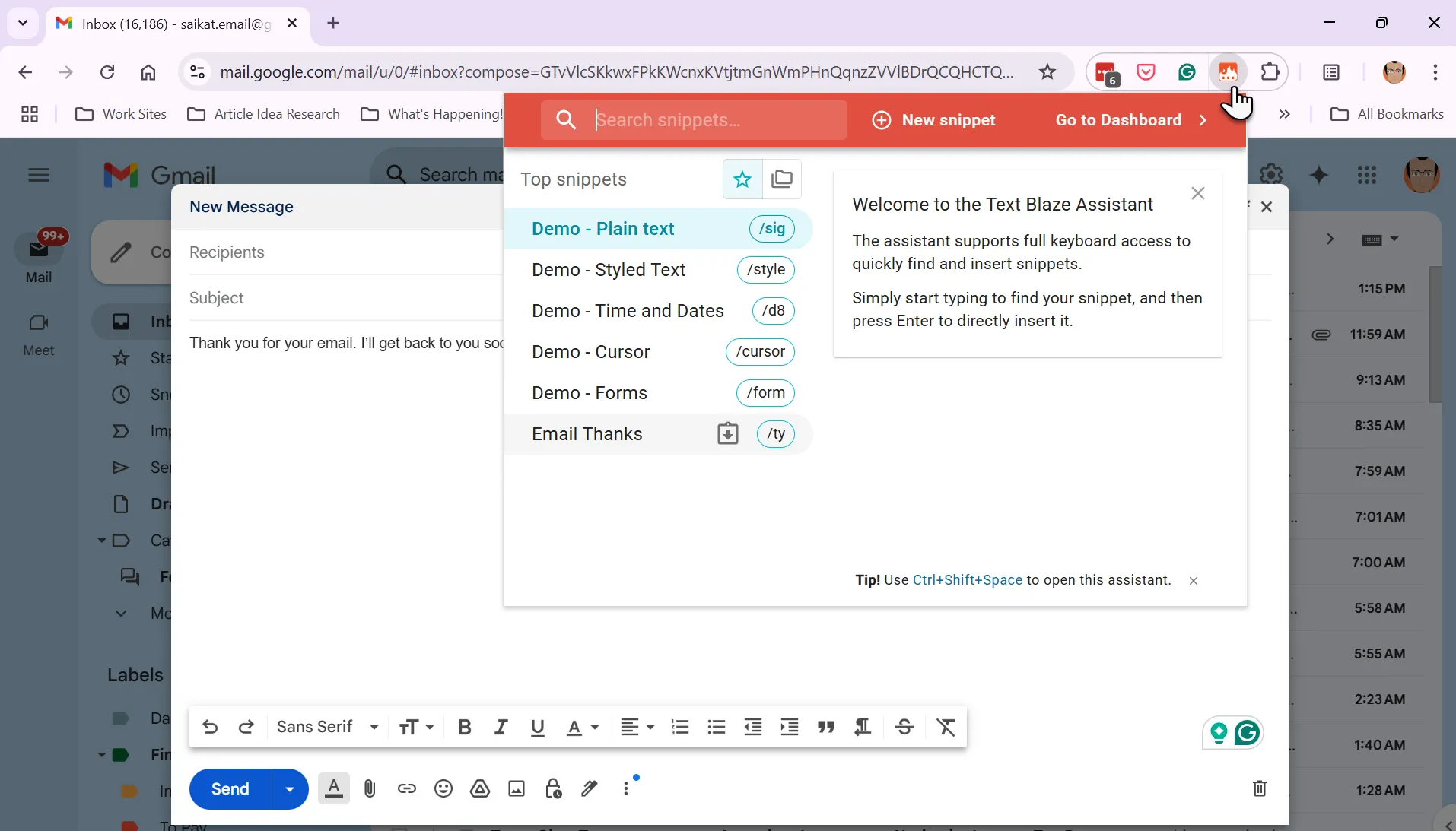 Ví dụ về cách Text Blaze tự động mở rộng văn bản trong email khi gõ phím tắt.