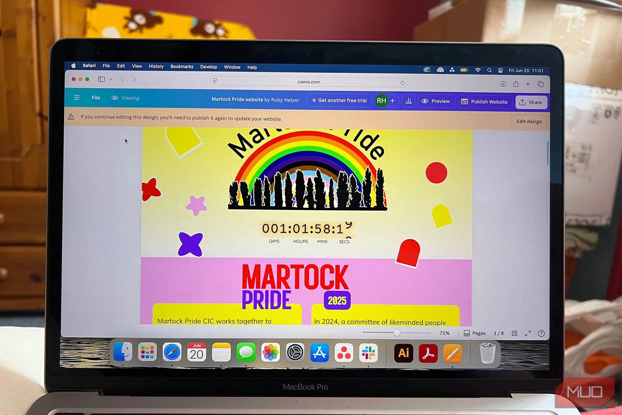 Website Canva cho Martock Pride tích hợp ứng dụng hẹn giờ