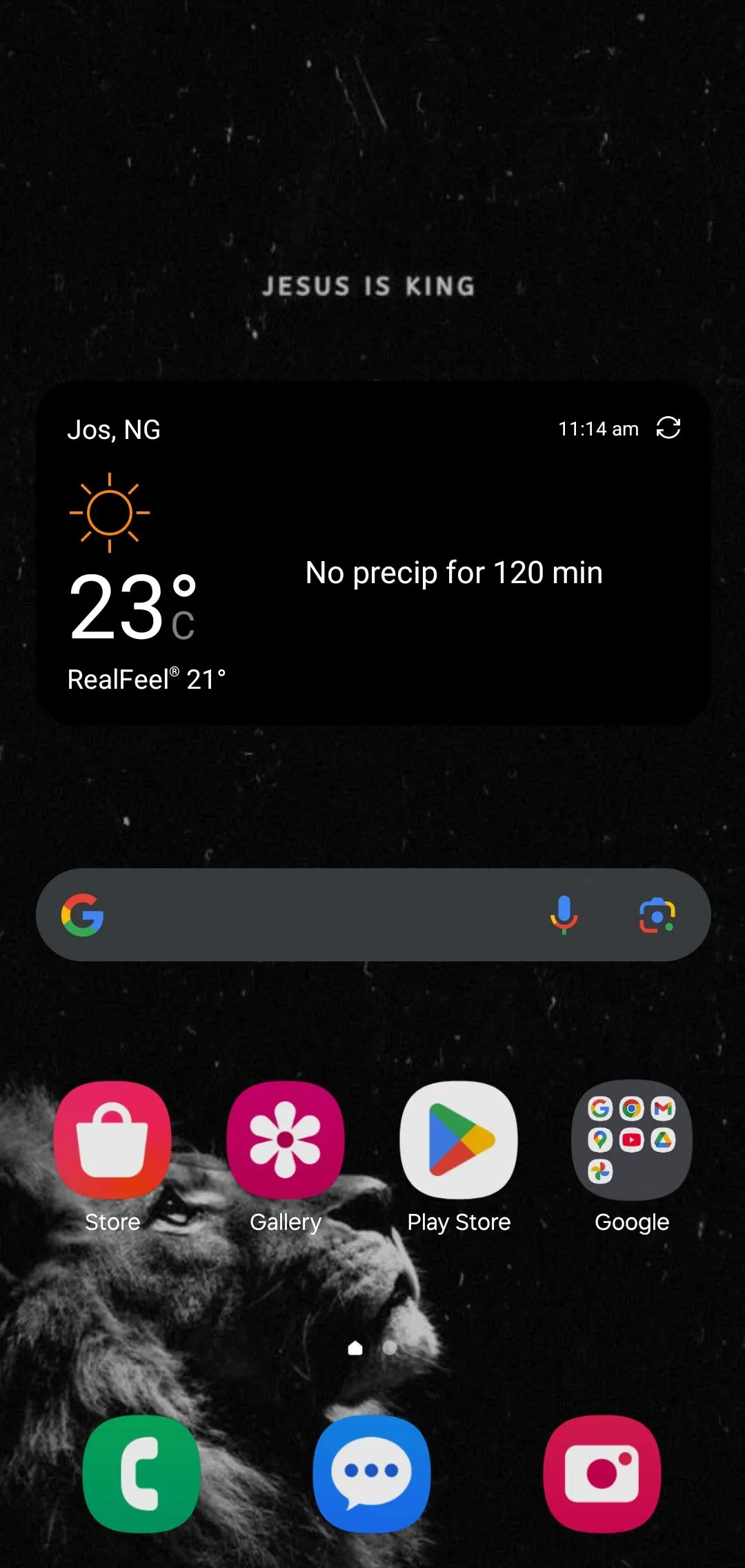 Widget AccuWeather trên màn hình chính hiển thị thông tin thời tiết